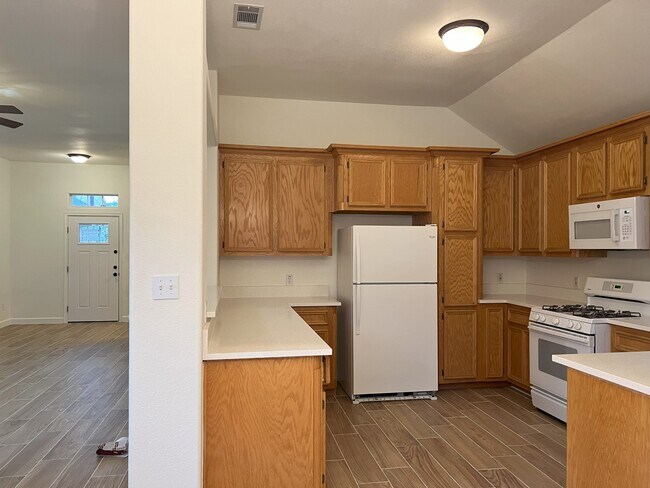 Building Photo - 1116 Cimarron Ct