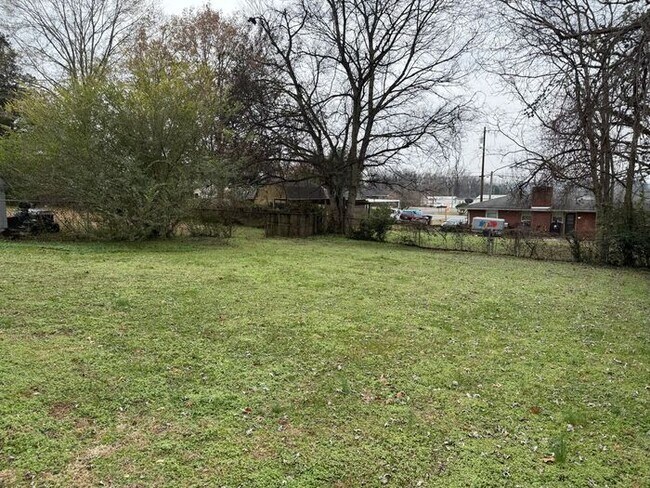 Building Photo - Lovely 3 Bed 2 Bath House in Old Hickory - Fenced in Yard