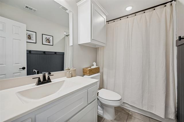 Building Photo - 808 Violet Wy
