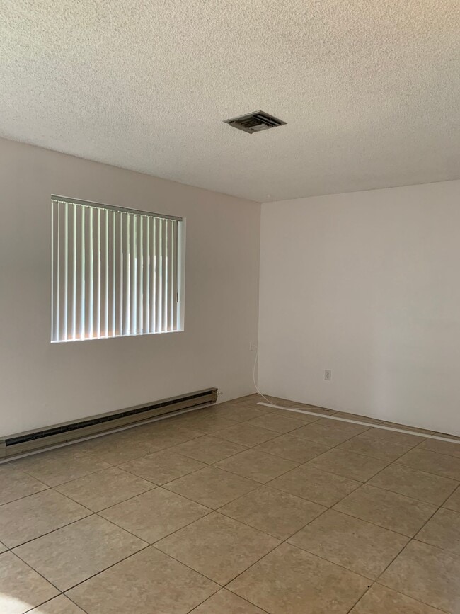 Building Photo - 2819 E Fort Lowell Rd