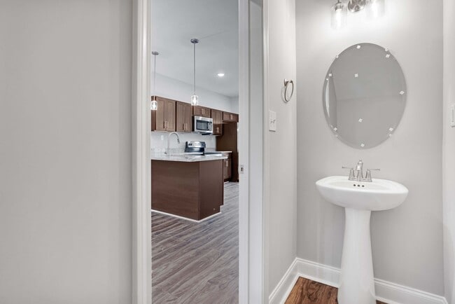 Building Photo - Sango Square # 205