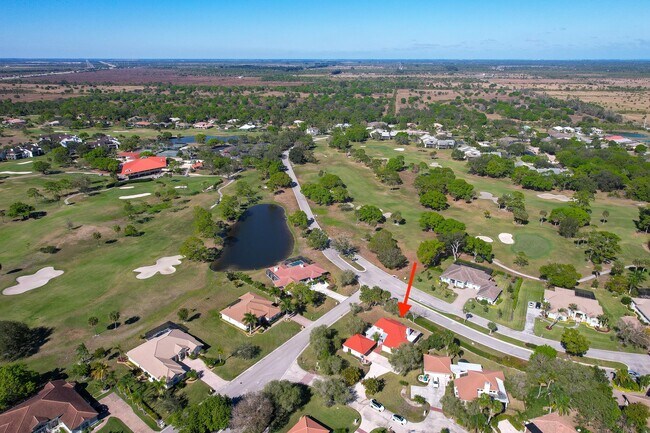 Building Photo - 3000 Conifer Dr