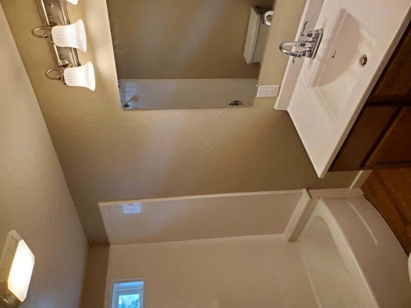 Building Photo - 901 N Bledsoe St