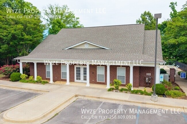 Building Photo - 410 Creekwater Cir