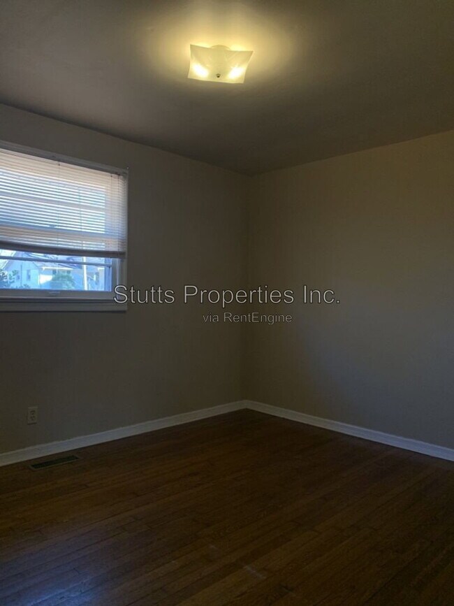 Building Photo - 118 Shoals Blvd