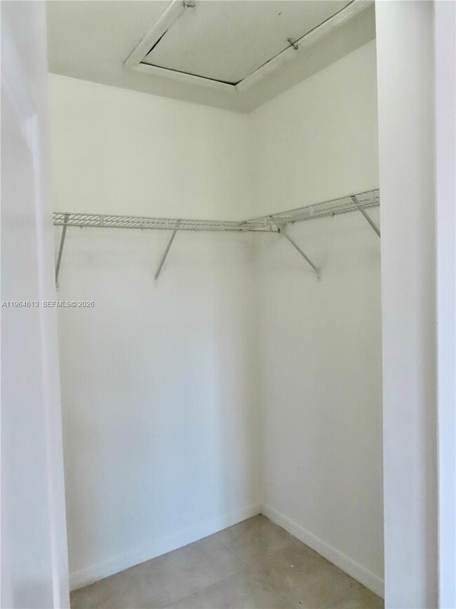 Building Photo - 3398 NE 9th Dr