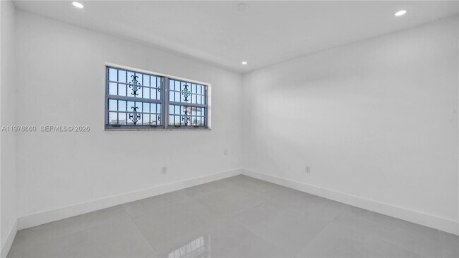 Building Photo - 6070 W 19th Ave