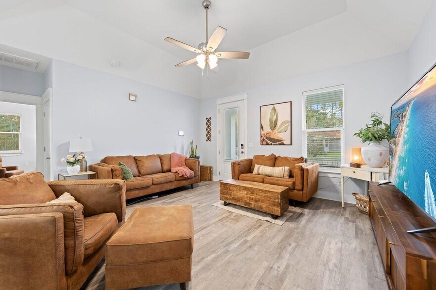 Building Photo - 88 Plantation Way