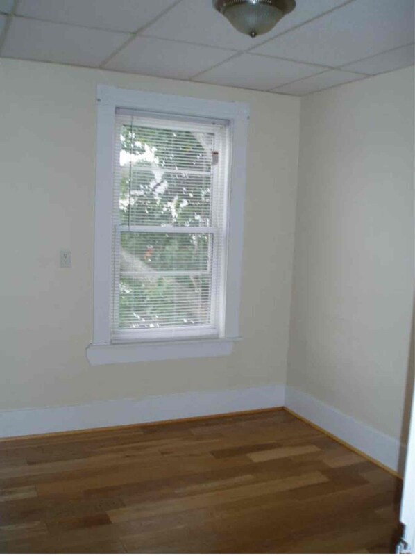 Building Photo - 60 Merrick St