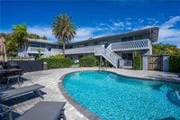 Building Photo - 715 NE 6th St