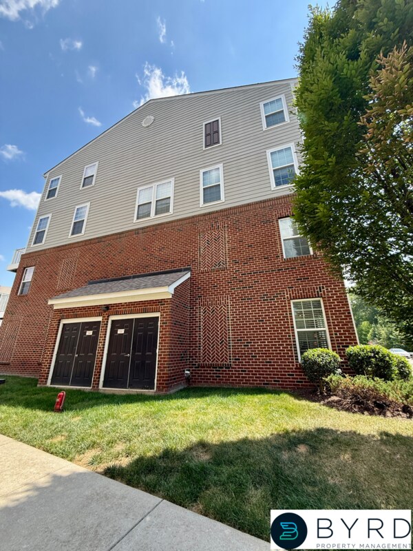 Building Photo - 4215 Saunders Tavern Trl