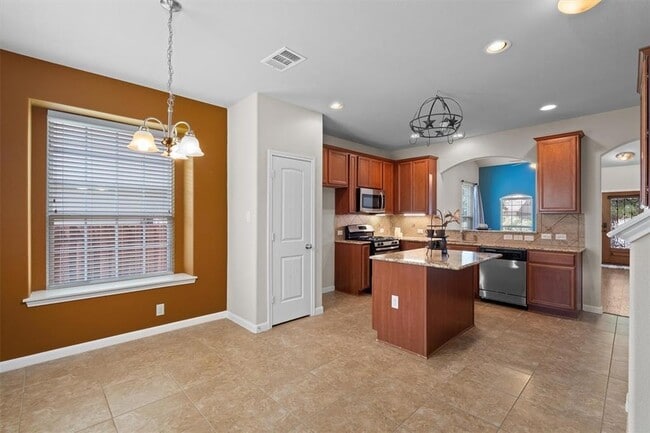 Building Photo - 8540 White Ibis Dr