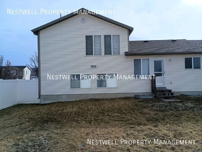 Building Photo - 5674 Prospero Ln