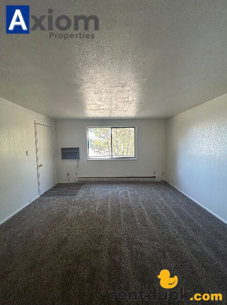 Building Photo - 2147 Marigold St
