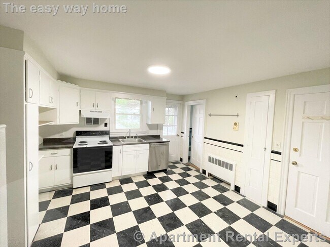 Primary Photo - 279 Washington St