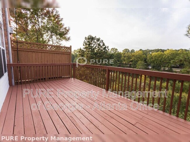 Building Photo - 1741 Highlands View Dr