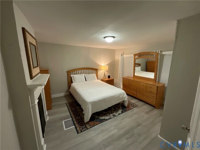 Building Photo - 2209 Fairmount Ave