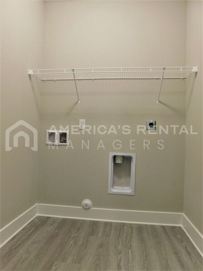 Building Photo - 15531 Crimson Rdg Cir