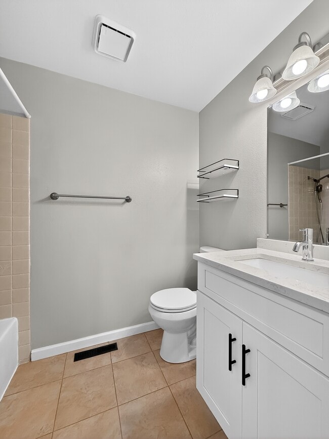 Building Photo - 11706 NE 98th St