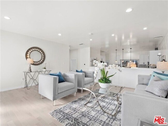 Building Photo - 17601 Rhoda St