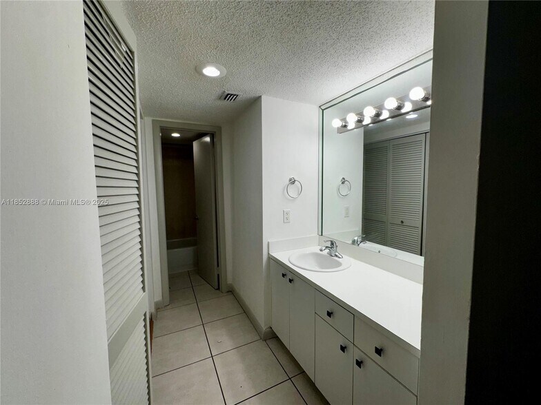 Building Photo - 8275 SW 152nd Ave