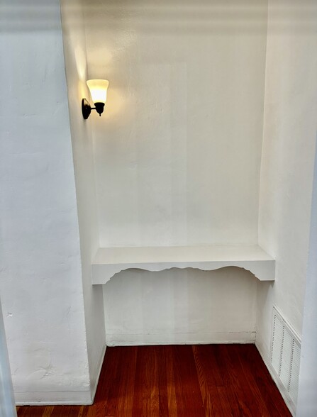 Building Photo - 1104 E California Ave