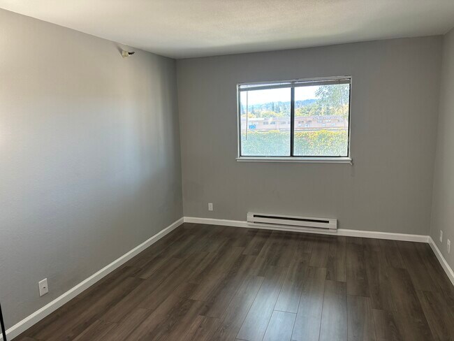 Building Photo - 240 N Bayshore Blvd