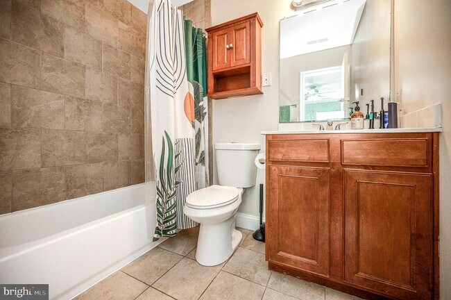 Building Photo - 75 Fern Oak Cir