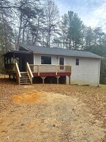 Building Photo - 434 Boomer Ferguson School Rd