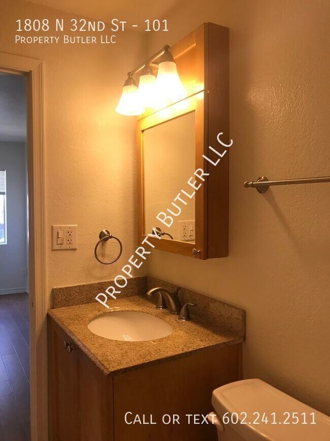 Building Photo - 1808 N 32nd St