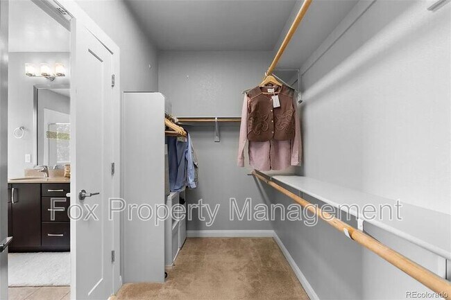 Building Photo - 6771 Raritan Dr