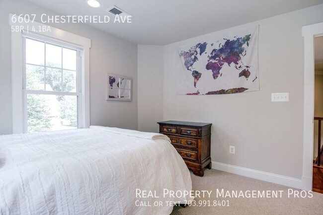 Building Photo - 6607 Chesterfield Ave