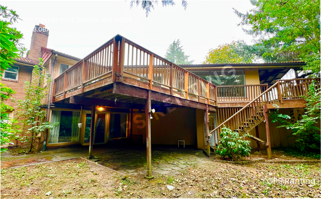 Building Photo - 10340 Fischer Pl NE