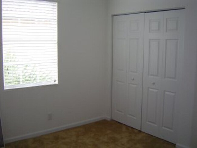 Building Photo - 4809 N Wickham Cir