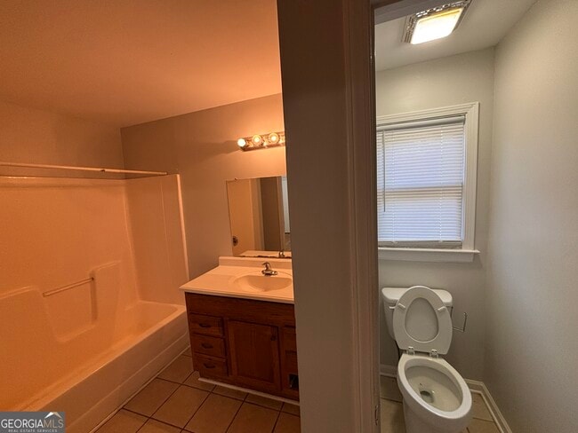 Building Photo - 1451 Prospect Rd