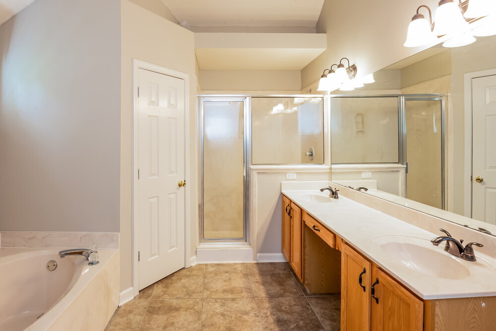 Building Photo - 7141 Creekside Dr