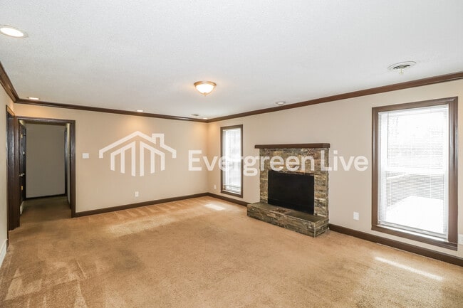 Building Photo - 3465 E Rolling Woods Dr