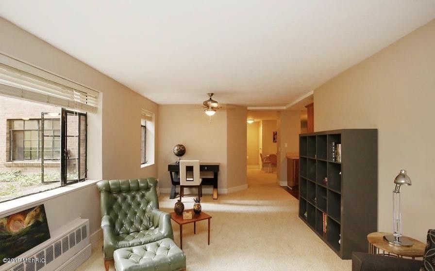 Building Photo - 505 Cherry St SE