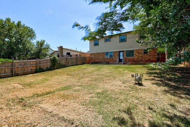 Building Photo - 5 bed 2 bath home in Moore,OK