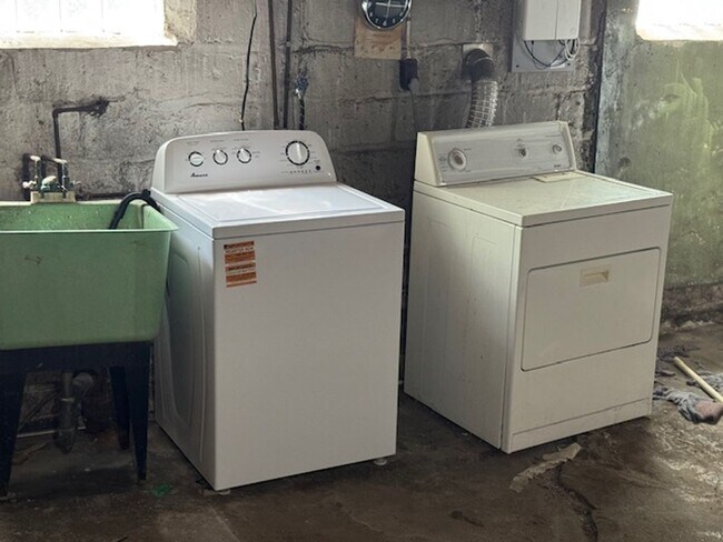 Building Photo - Available August 1, 2026; Lease will end July 27, 2027