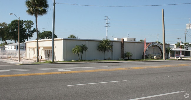 Primary Photo - Suncoast Gateway