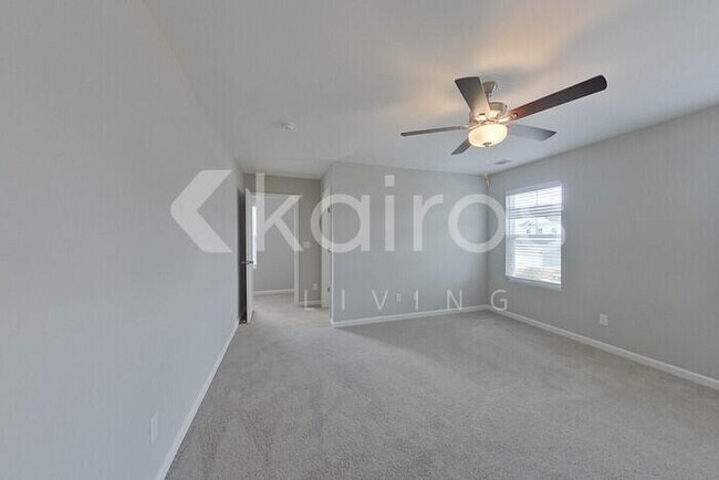 Building Photo - 857 Silent Barge Cv