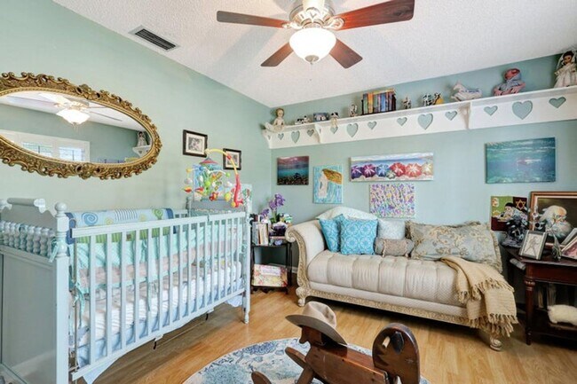 Building Photo - 455 Mohawk Ln