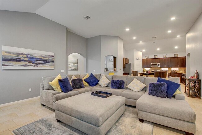 Building Photo - 16508 Pallazo Dr