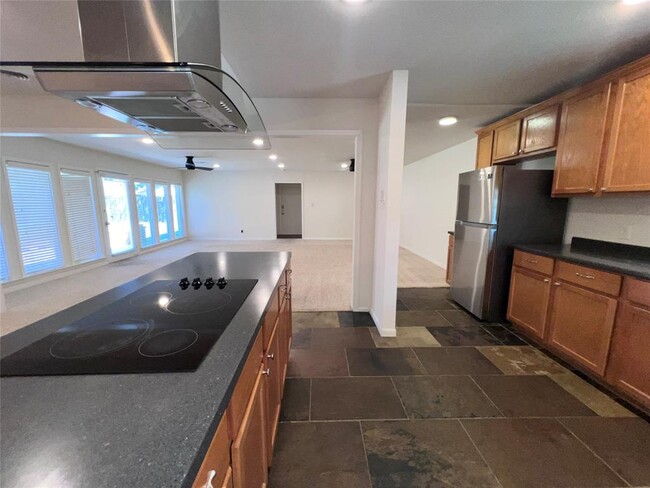 Building Photo - 9602 Fairdale Ln