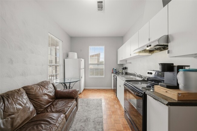 Building Photo - 1510 Truxillo St