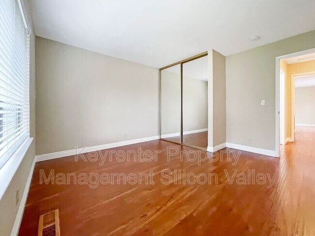 Building Photo - 4115 Beebe Cir