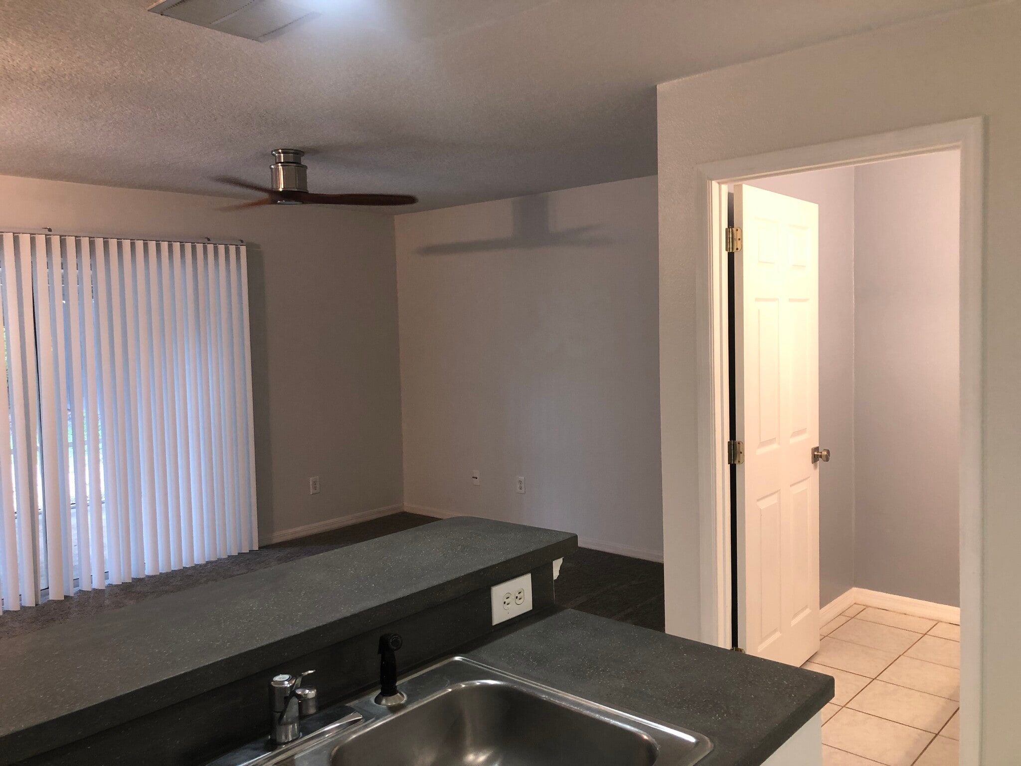 Building Photo - 804 E South St