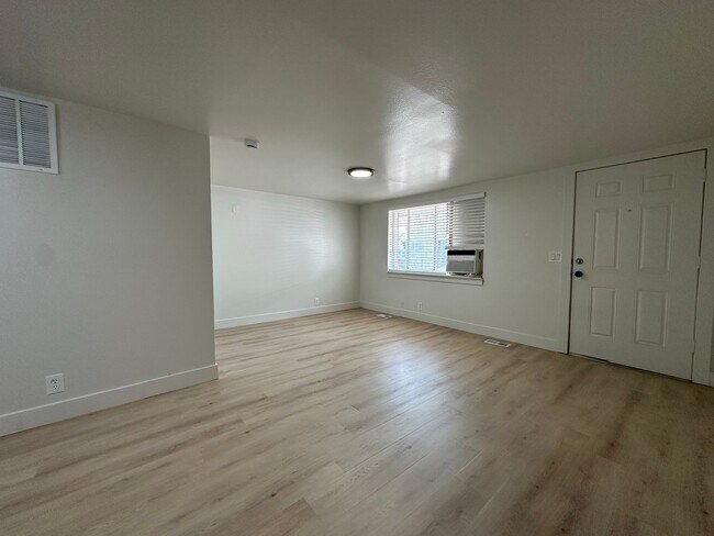 Building Photo - 3440 S 200 E