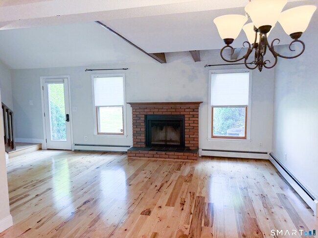 Building Photo - 34 Butternut Ln